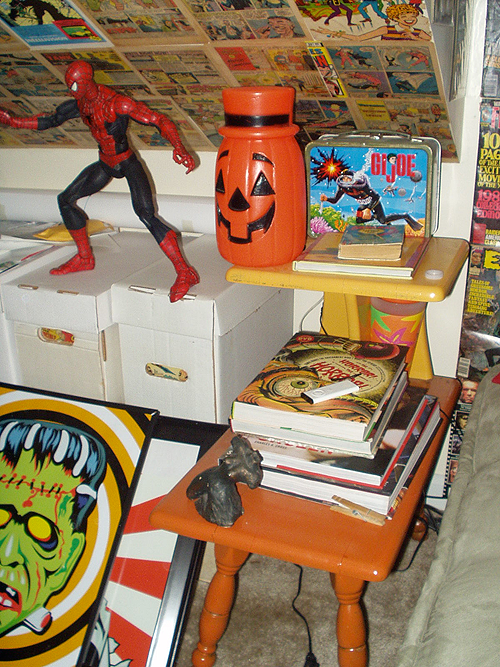 dan bru collection of vintage toys and comic books