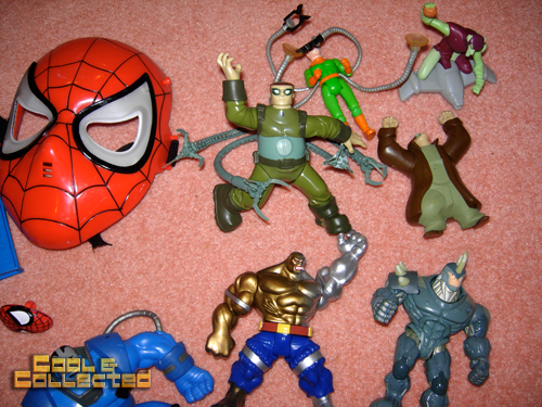 whats in the box -- Spiderman action figures
