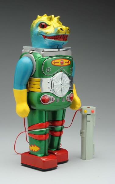 Japanese-Change-Man-Robot-3